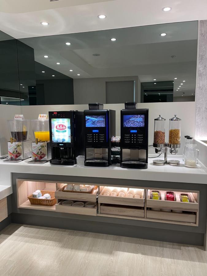 טאיפיי 台北碧瑤飯店 Hotel B מראה חיצוני תמונה